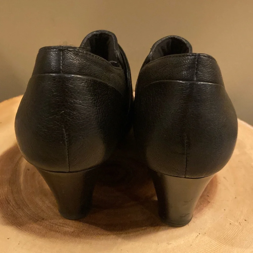 Clarks Bendables Women Black Leather Ankle Button Mary Jane Block Heel Shoe Sz-8